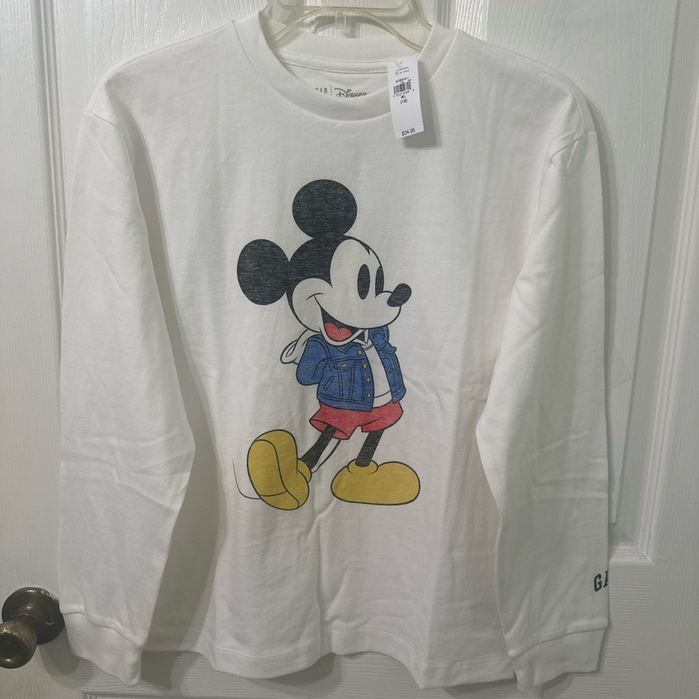 Gap x Disney White Long Sleeve Shirt with Mickey Mouse Graphic